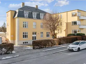 Beautiful and bright apartment in central location