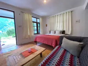 Elevn Stays,Manali
