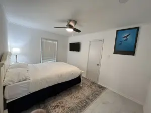 Lake House With Private Pickleball Ct + Game Room At The Beautiful Cooley Point