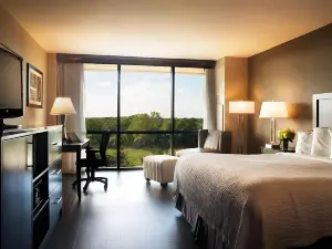 Grand Laurel Hotel