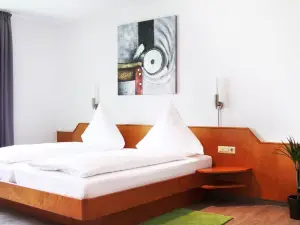 Hotel Pension Kaempfelbach