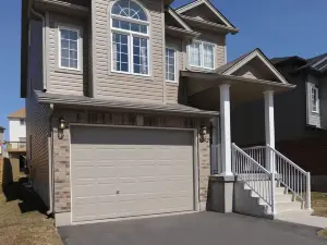 Boardwalk Homes - Executive Guest Rooms & Townhomes