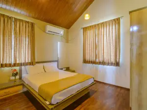 Lake View Holiday Villa Near Sula Vine Yard With 3 BdRms