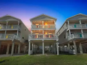 Coastal Oasis In Surfside Beach 3 Bedroom Home