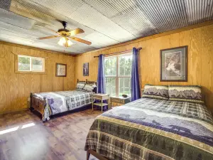 River Bend Lodge Heflin Home in the Woods!