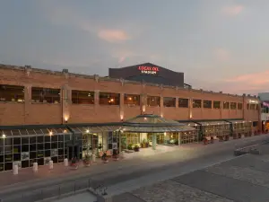 คราวน์ พลาซ่า อินเดียนาโพลิส-ดาวน์ทาวน์-ยูเนียน สเตชัน บาย IHG
