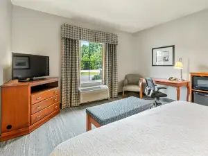 Hampton Inn & Suites Mystic