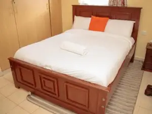 Zoe Homes 1Br and 2Br Cottage Own Compound -Kericho Town Near Green Square Mall