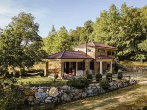 Hidden Stone Chalet