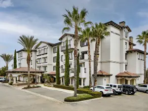 Bellasera Hotel & Suites Paso Robles, Tapestry by Hilton