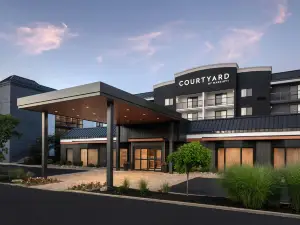 Courtyard Cleveland Beachwood
