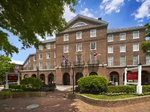 The Tidewater Inn