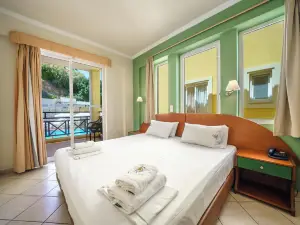 Porto Kalamaki Hotel