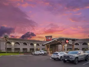 Best Western Plus Brookside Inn