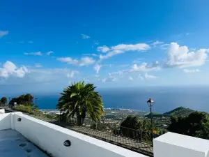 GuestReady - Panchita Villa de Mazo