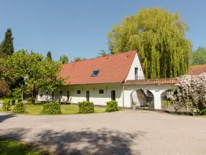 La Ferme Blanche, the Originals Relais