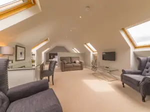 Garleton Lodge