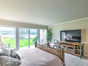 Waterfront Condo, Flathead Lake and Mountain Views!