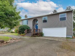 Rockaway Beach Vacation Rental Walk to Ocean