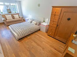 Shippenrill Sleeps 14|Hot Tub* PingPong & Fire Pit