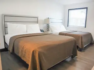 The Lancaster Motel by OYO Ronks Near Paradise