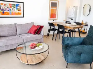 Urban Penthouse Loft W Jacuzzi