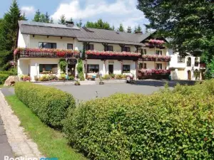 Landhaus-Pension Zum Waffenschmied