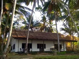 Kuda Laut Resort