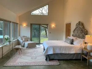 Stellar Jay Valley Oasis with Views and Pool!