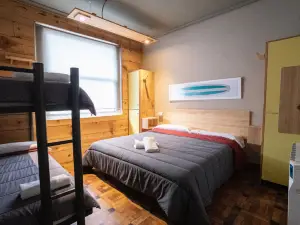 Carving Surf Hostel