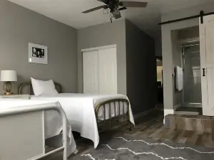 4Br, 4 Private Acres, Fire Pit, Near Buffalo River and Canoe Rentals