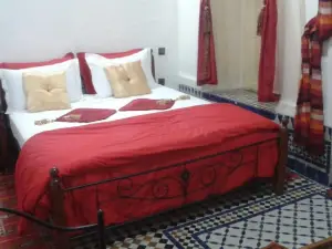 Riad Azrou