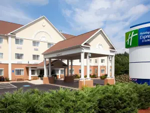 Holiday Inn Express & Suites BOSTON - MARLBORO by IHG