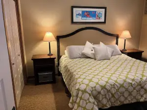 Silverside Chalet: Family-friendly 1BDRM condo next to the waterpark and gondola