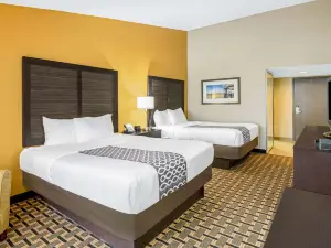 La Quinta Inn & Suites by Wyndham Denison - N. Lake Texoma