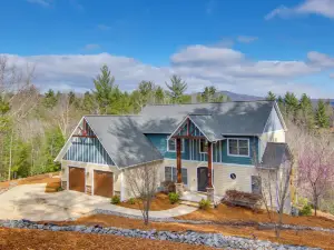Stunning Nebo Lake House w/ Deck & Views!