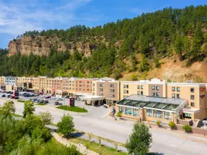 DoubleTree by Hilton Deadwood at Cadillac Jack's