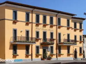 Hotel Divino Amore