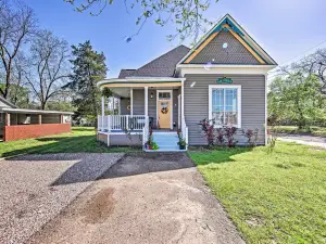 Renovated Carnegie Cottage - Walk to Dtwn!
