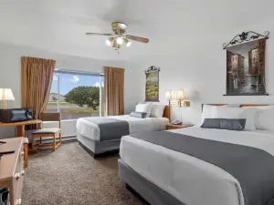 Waldport Bayfront Hotel & Restaurant