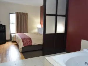 Red Roof Plus+ & Suites Chattanooga - Downtown