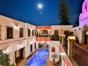 Gran Casa Sayula Galeria & Spa