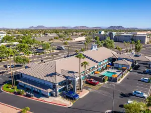 Hotel Serene Glendale Peoria, Surestay Collection by BW