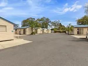 Costello Hotels - Moonta Bay Cabins