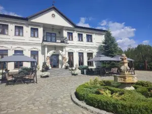 Pałac Uniejów
