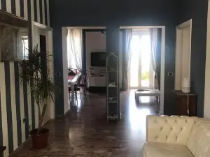 隆迪尼別墅酒店