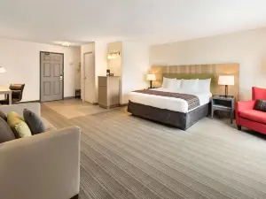 Country Inn & Suites by Radisson, Chippewa Falls, WI