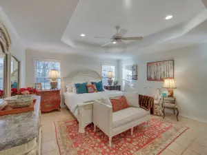 'The Crown Goose' - Bullard Home w/ Pool & Spa!