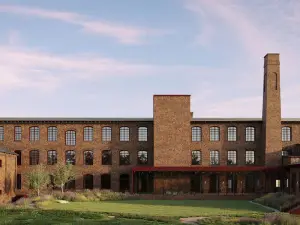 Pocketbook Hotel and Bath