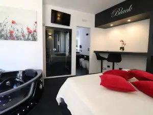Black&White Otranto Suite